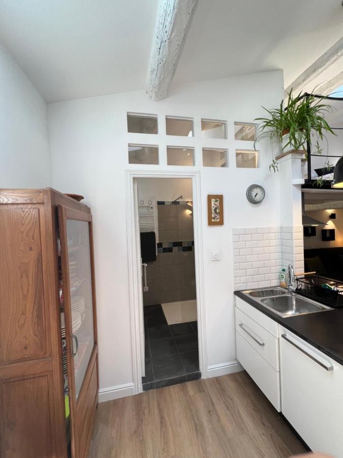 Charmant Studio Au Coeur De L'Ecusson มงต์เปอลิเยร์ ภายนอก รูปภาพ